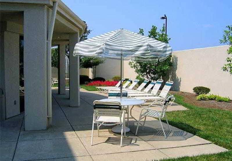 Courtyard Cincinnati Airport South/Florence Exteriör bild